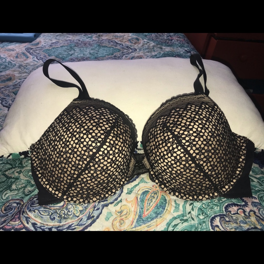 Bra size 38D